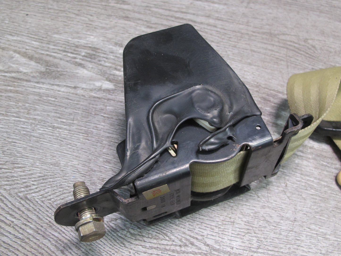 79-83 DATSUN NISSAN 280ZX 2+2 FRONT RIGHT & LEFT SIDE SEATBELT RETRACTOR SET OEM