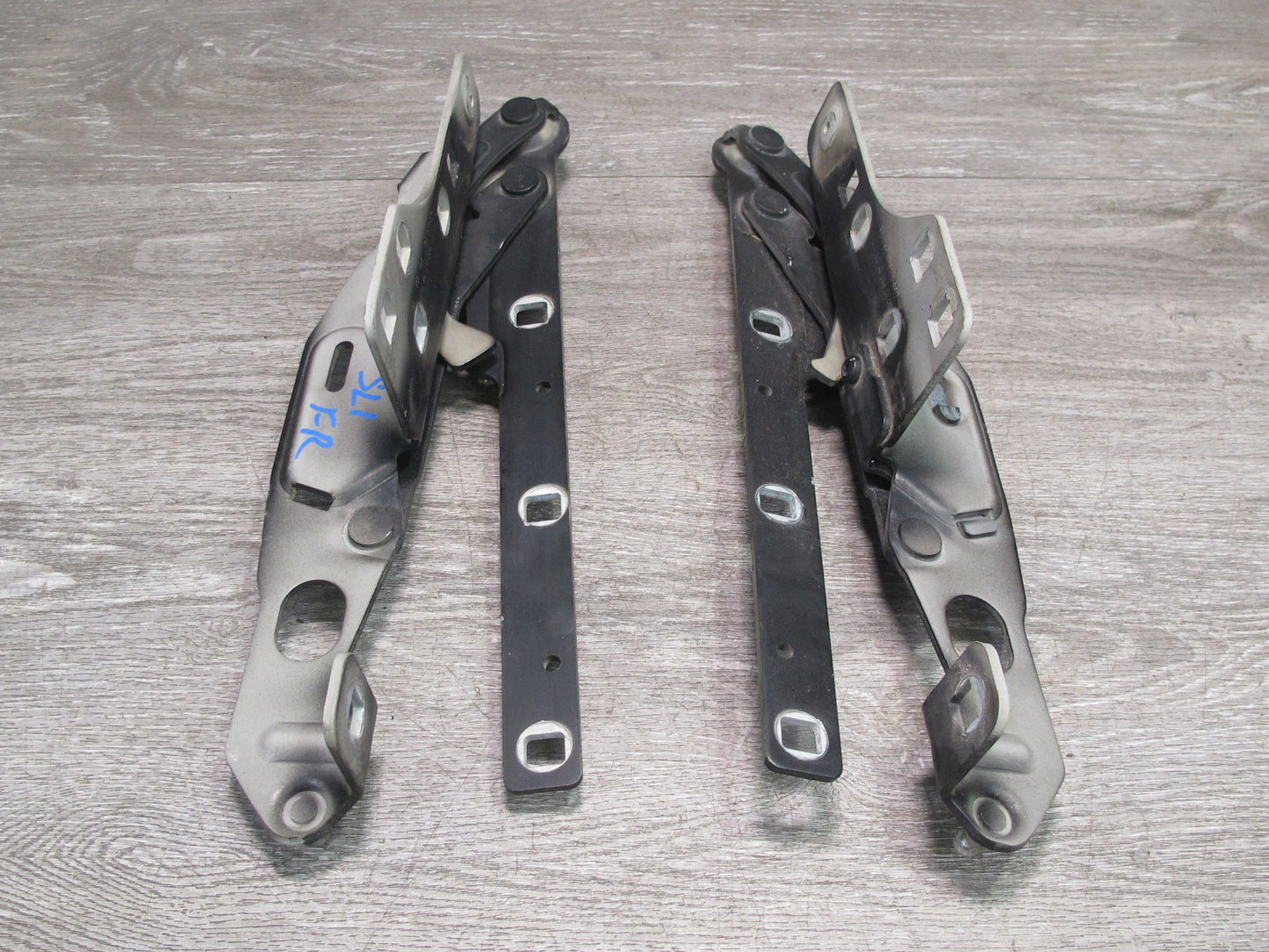 03-12 Mercedes R230 Sl-class Set of 2 Front Left & Right Hood Hinge OEM