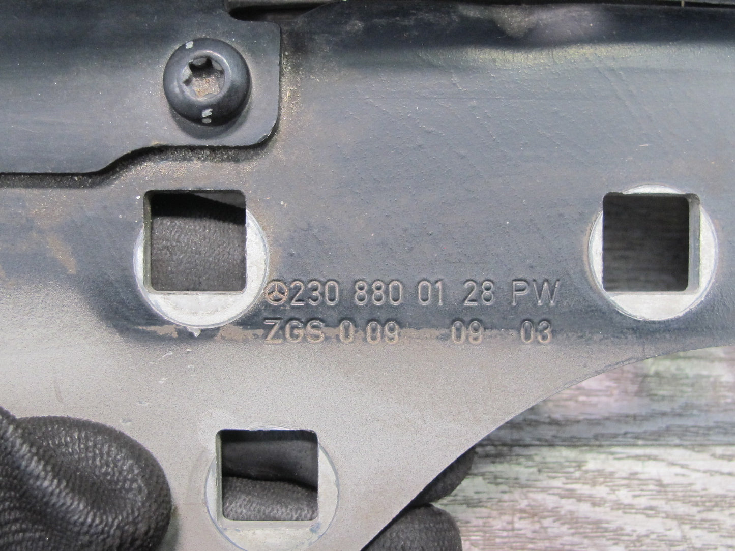 03-12 Mercedes R230 Sl-class Set of 2 Front Left & Right Hood Hinge OEM