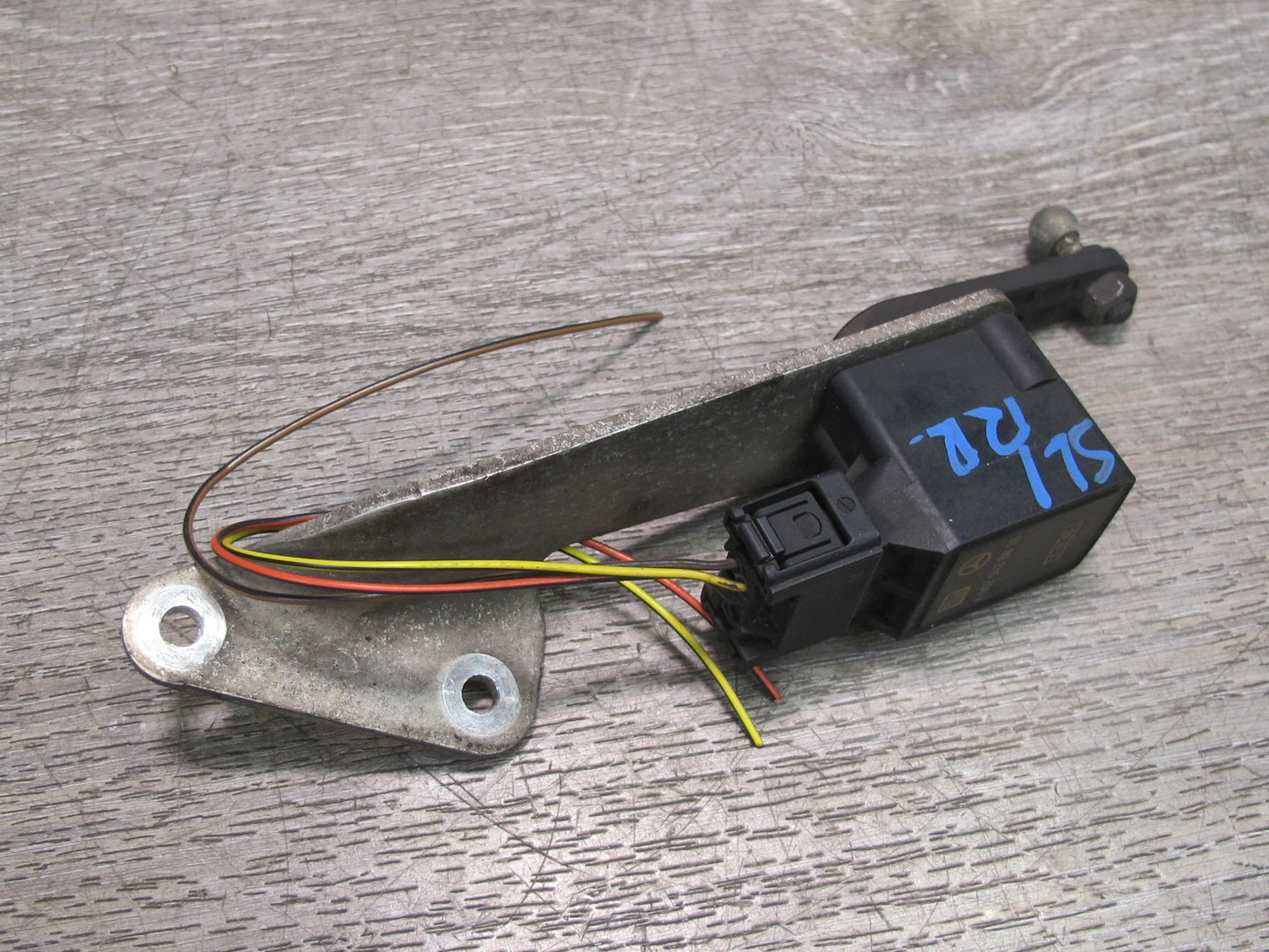03-12 Mercedes R230 SL500 SL600 Rear Right Suspension Height Level Sensor OEM