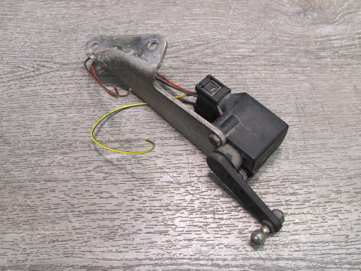 03-12 Mercedes R230 SL500 SL600 Rear Right Suspension Height Level Sensor OEM