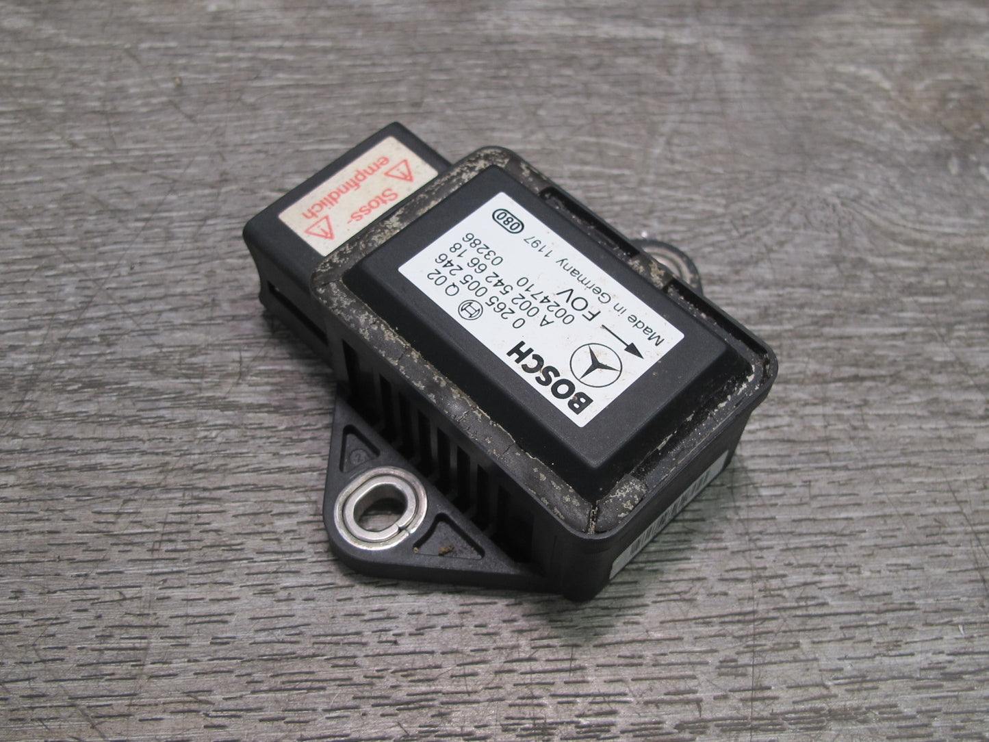 03-06 Mercedes R230 SL YAW Turn Rate Acceleration Speed Sensor 0025426618 OEM