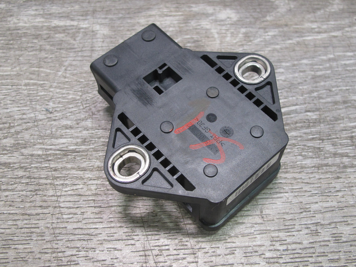 03-06 Mercedes R230 SL YAW Turn Rate Acceleration Speed Sensor 0025426618 OEM