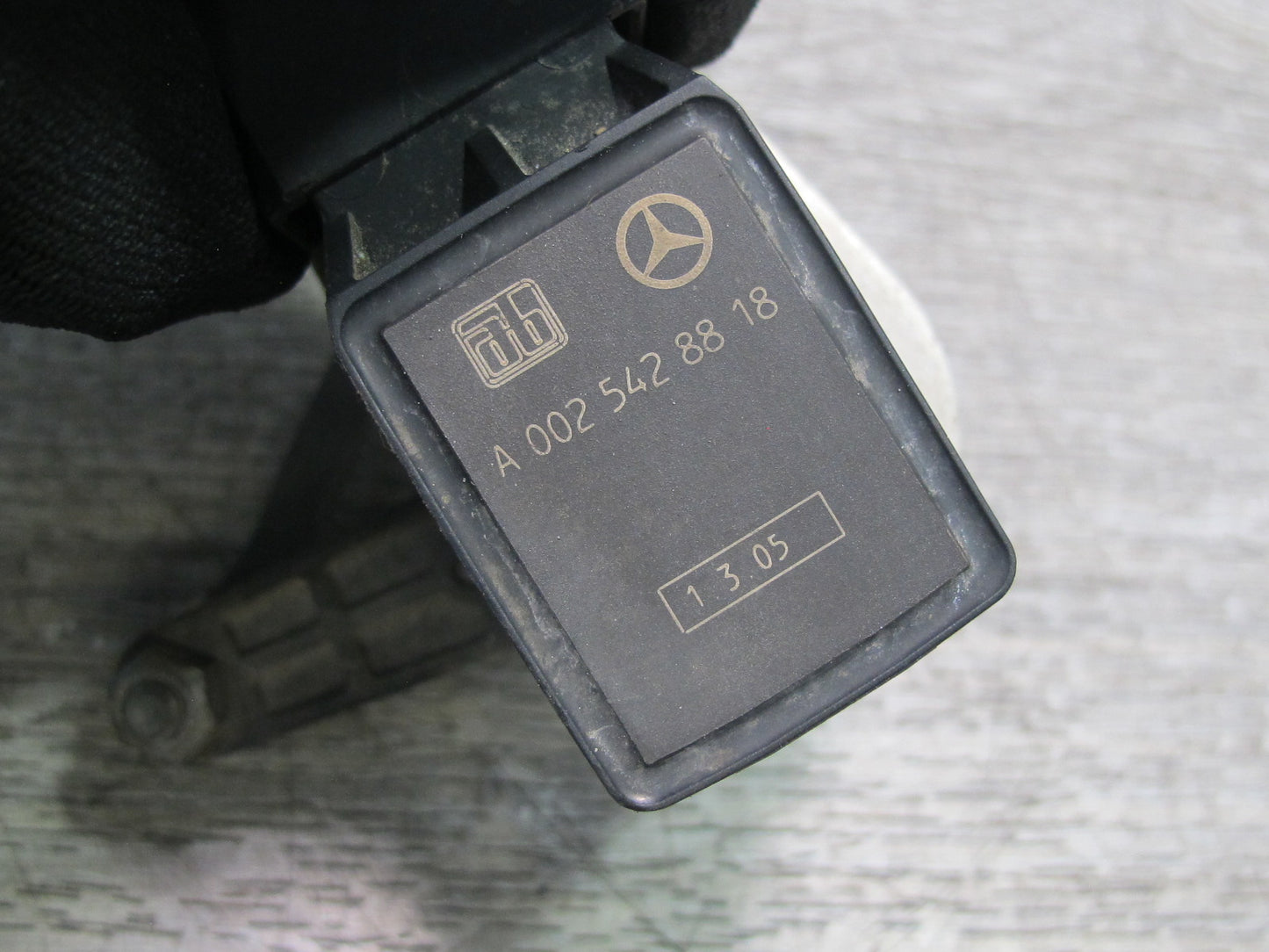 03-12 Mercedes R230 SL500 SL600 Rear Left Suspension Height Level Sensor OEM