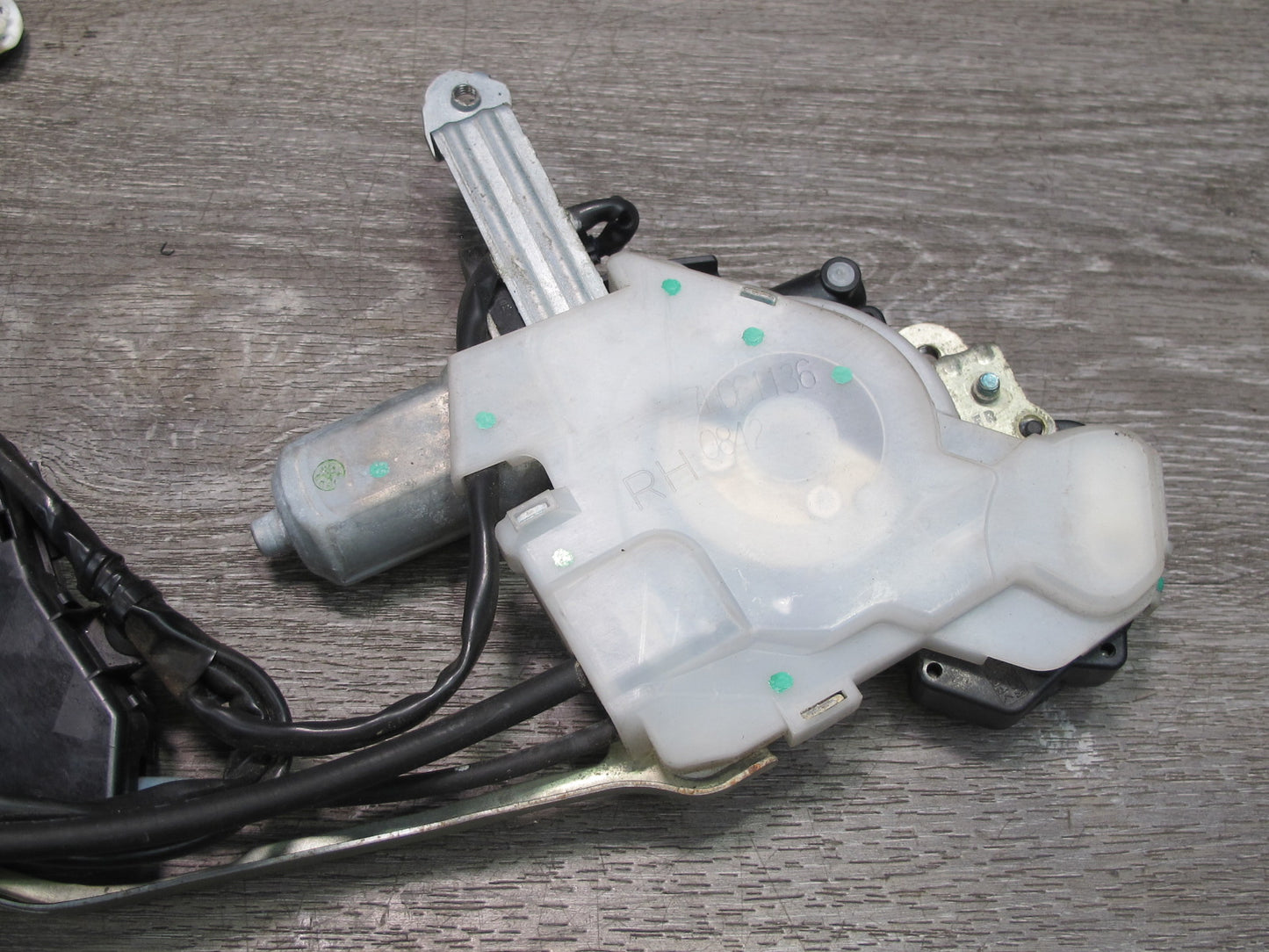 07-09 Lexus LS600hL LS460 Front Right Door Lock Latch Actuator Easy Close OEM
