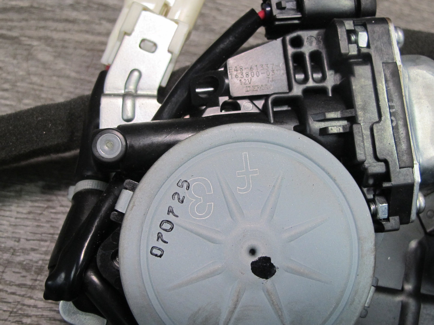 07-12 Lexus UVF46 LS600hL LS460 Rear Trunk Lid Lock Latch Actuator Motor OEM