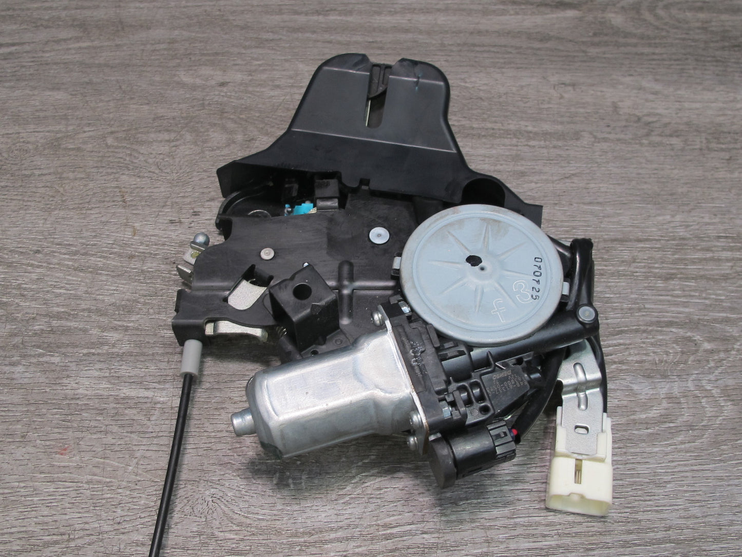 07-12 Lexus UVF46 LS600hL LS460 Rear Trunk Lid Lock Latch Actuator Motor OEM