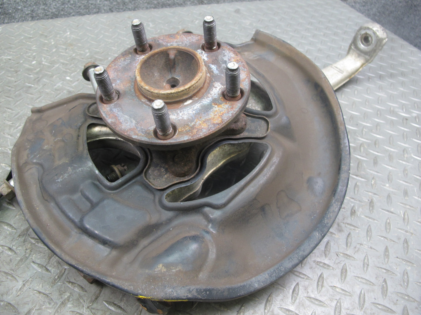 01-06 Lexus UCF30L LS430 RWD Front Right Spindle Knuckle Wheel Hub Bearing OEM