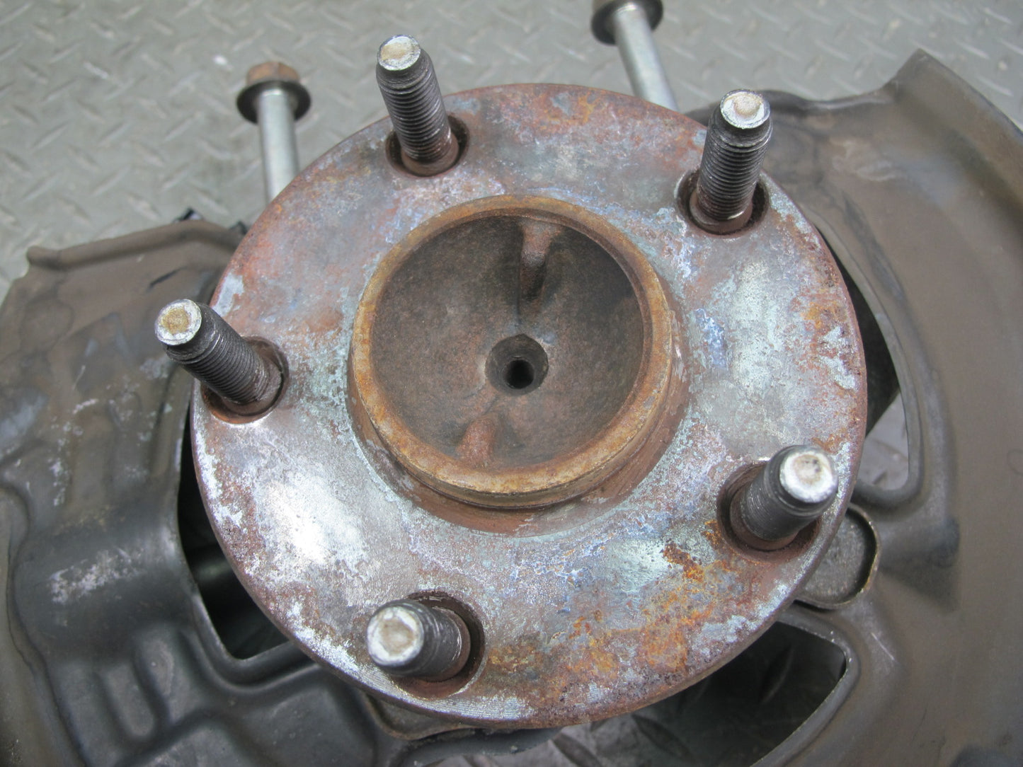 01-06 Lexus UCF30L LS430 RWD Front Right Spindle Knuckle Wheel Hub Bearing OEM