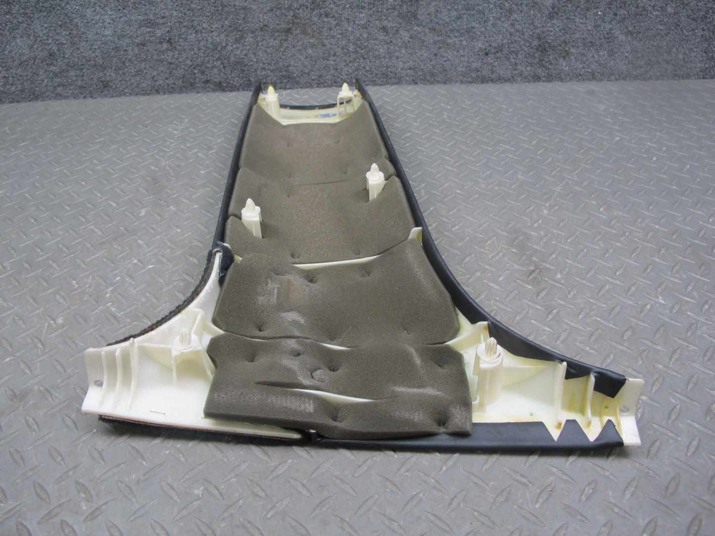 01-03 Lexus UCF30L LS430 Right Center B Pillar Lower Trim Cover Panel OEM