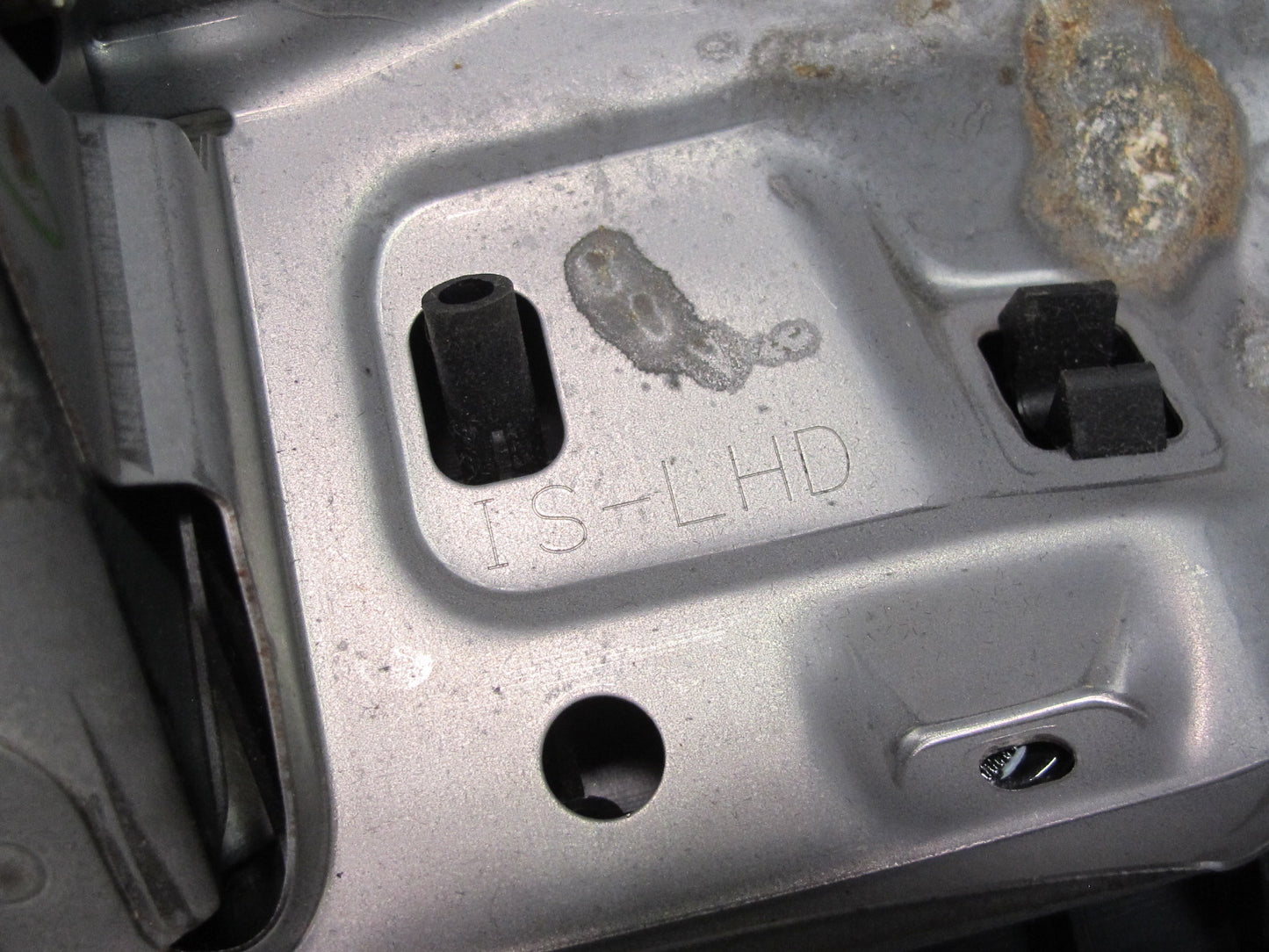 10-15 LEXUS IS250 IS350 CONVERTIBLE FRONT RIGHT PASS SIDE UNDER DASH KNEE SRS AIRBAG OEM