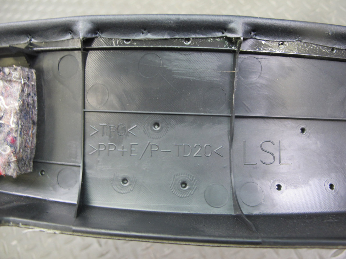 07-17 Lexus LS600hL LS460 Rear Left Right Lower Quarter C Pillar Trim Set OEM