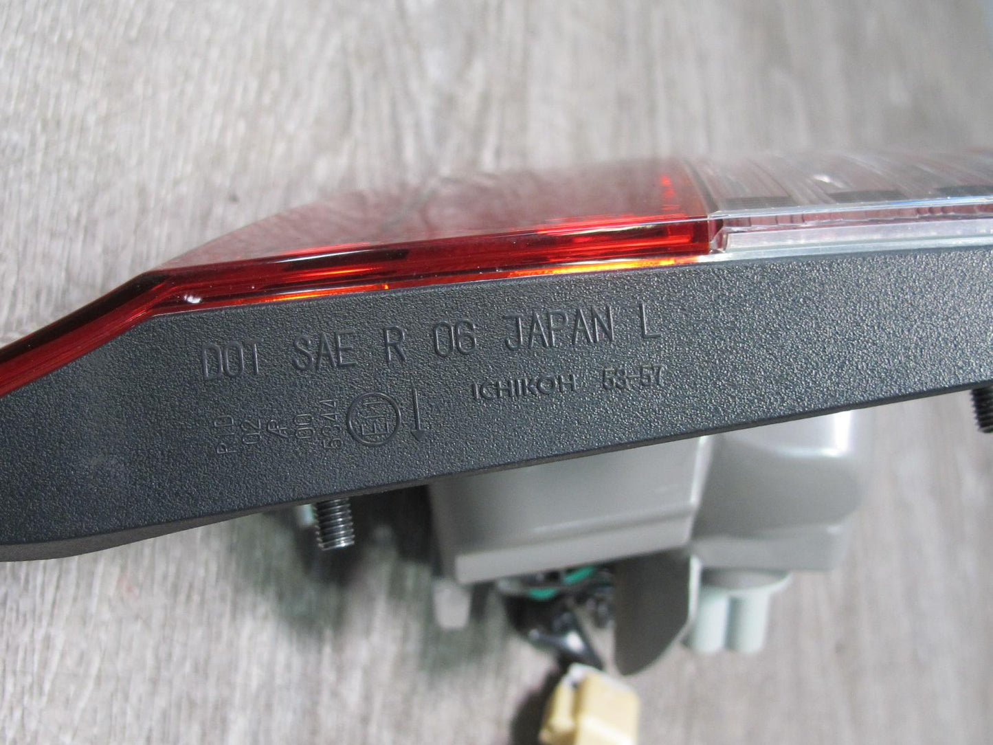 10-15 Lexus IS350 IS250 Convertible Rear Left Side Inner Tail Light Lamp OEM
