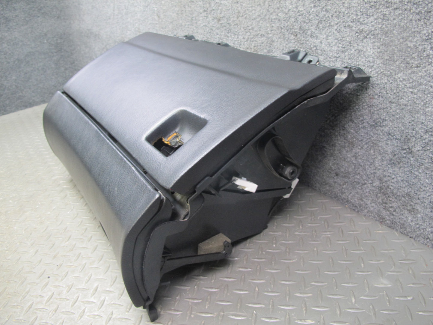01-03 Lexus UCF30L LS430 Dash Glove Box Compartment Storage 55509-50020 OEM