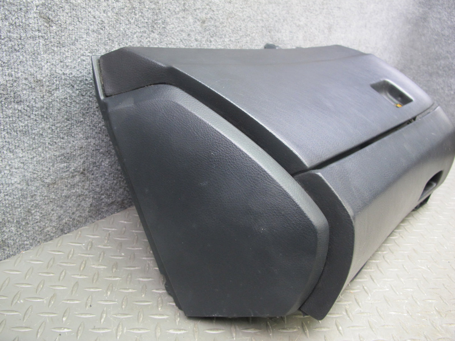 01-03 Lexus UCF30L LS430 Dash Glove Box Compartment Storage 55509-50020 OEM