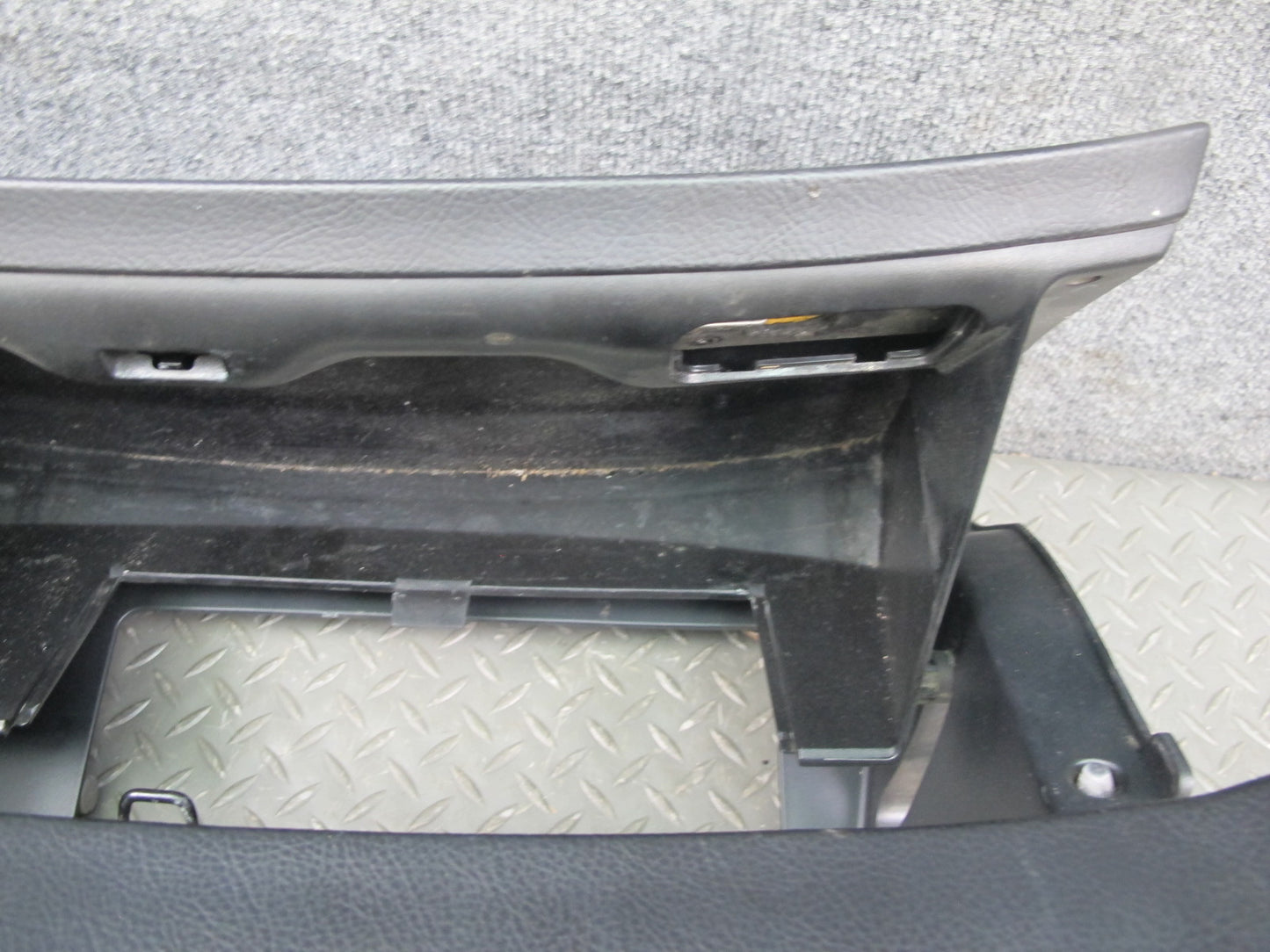 01-03 Lexus UCF30L LS430 Dash Glove Box Compartment Storage 55509-50020 OEM