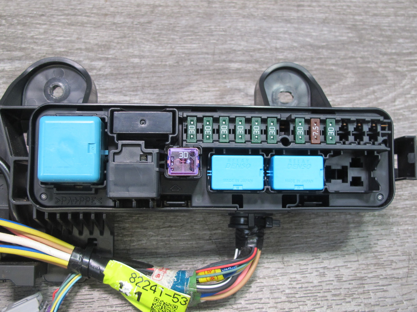 10-15 Lexus IS350 IS250 Convertible Rear Trunk Relay Fuse Junction Box OEM