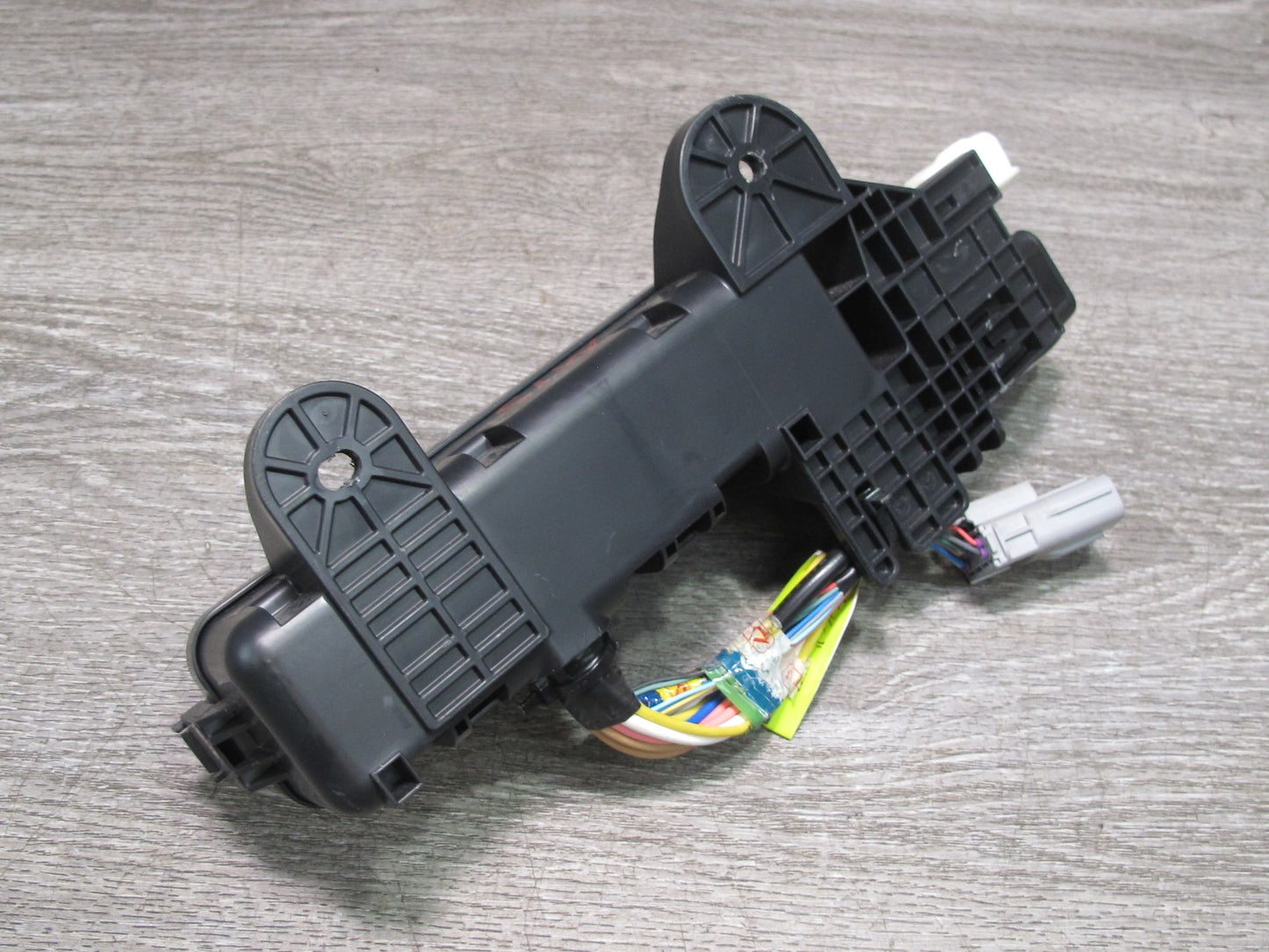 10-15 Lexus IS350 IS250 Convertible Rear Trunk Relay Fuse Junction Box OEM