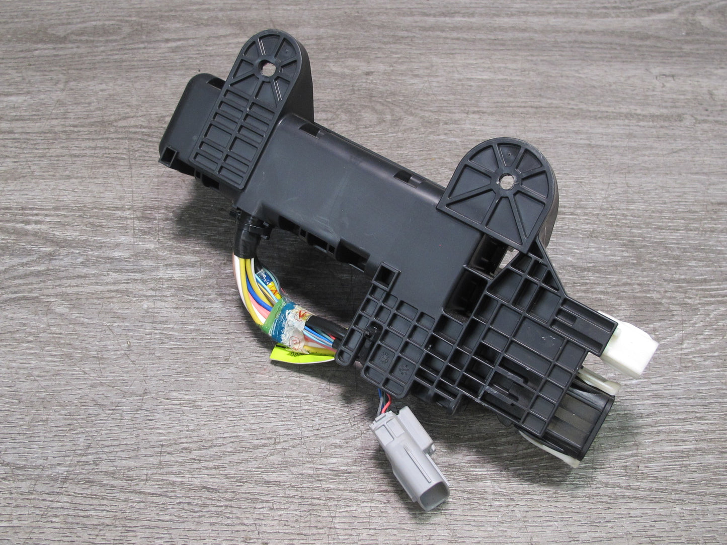 10-15 Lexus IS350 IS250 Convertible Rear Trunk Relay Fuse Junction Box OEM
