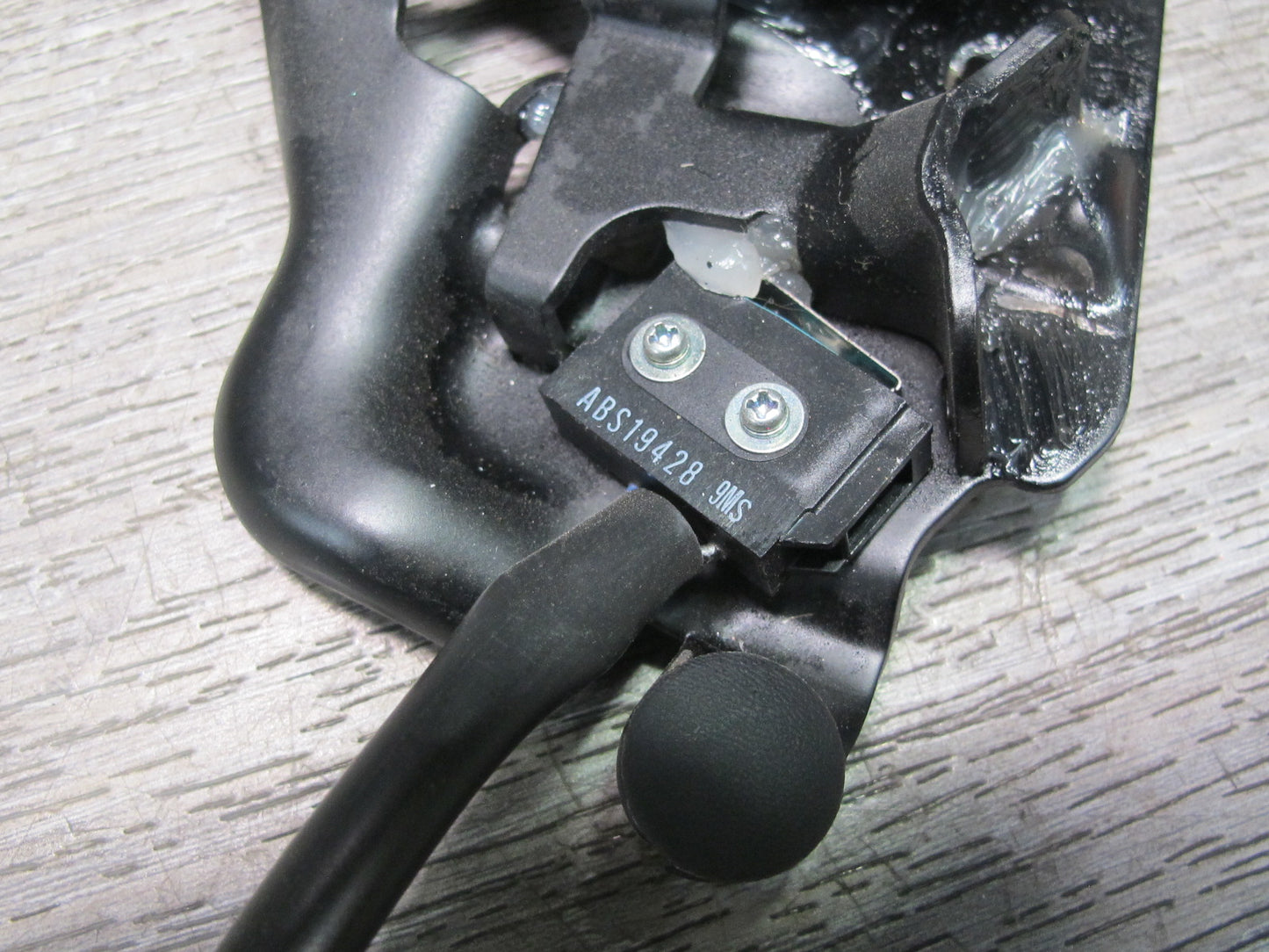 10-15 Lexus IS250 IS350 Convertible Set of 2 TOP Roof Lock Latch OEM