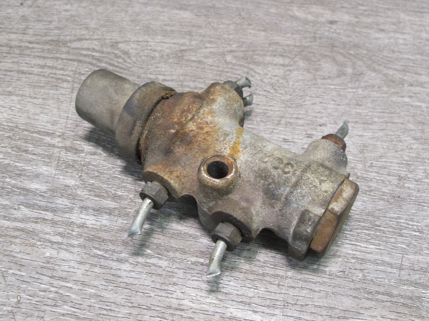 75-82 Triumph TR7 Brake Valve OEM