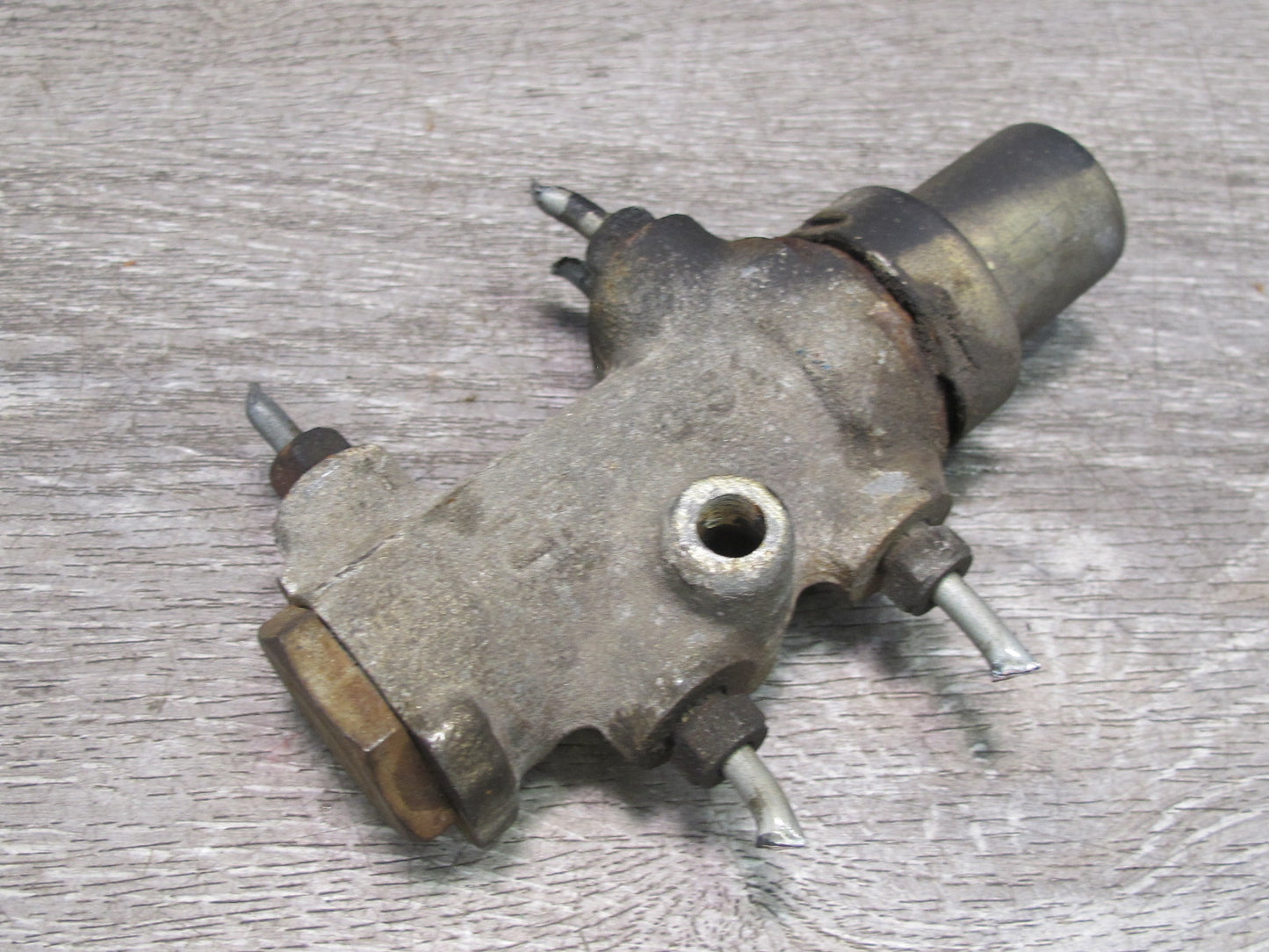 75-82 Triumph TR7 Brake Valve OEM