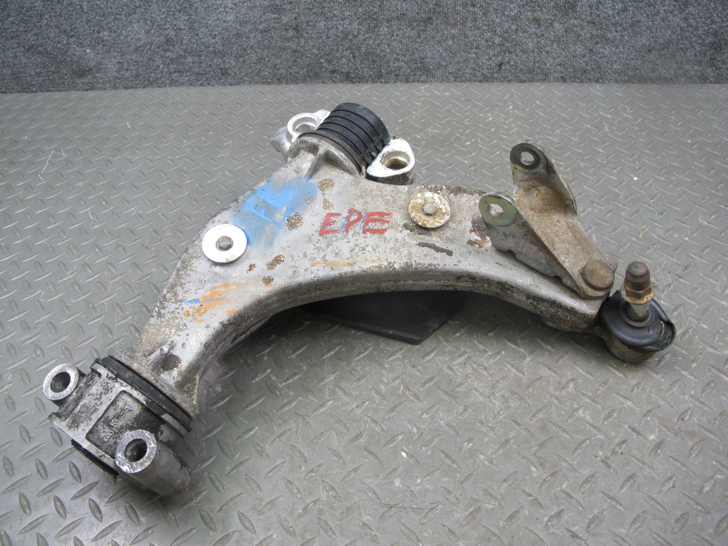 1984-1986 Porsche 928 S Front Left Upper & Lower Control Arm Set of 2