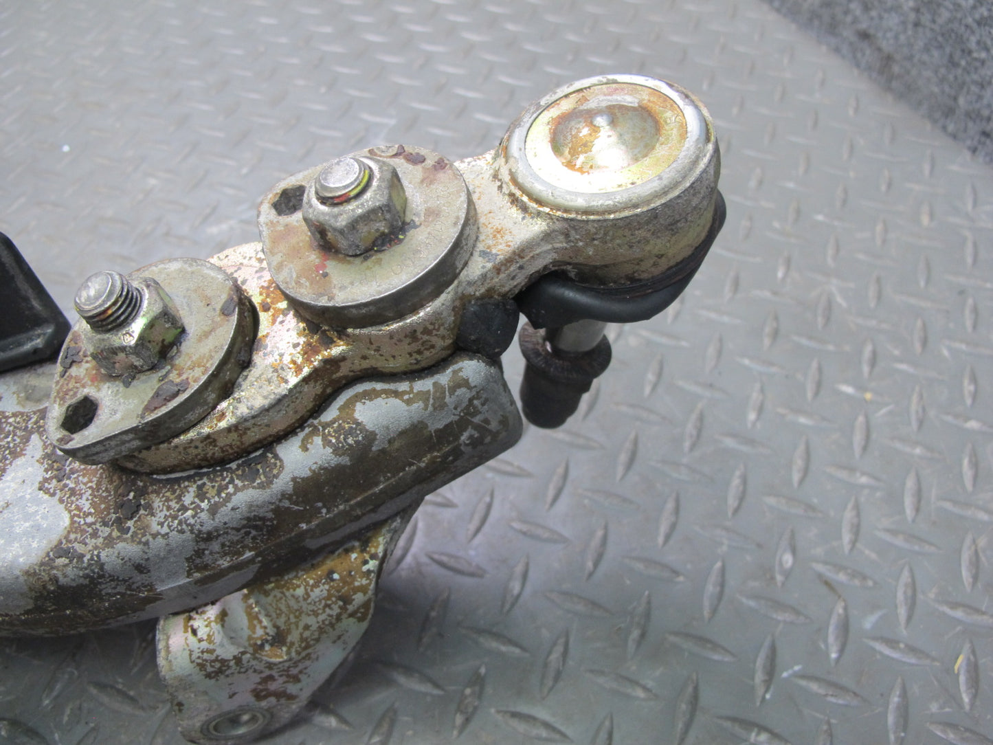 1984-1986 Porsche 928 S Front Left Upper & Lower Control Arm Set of 2
