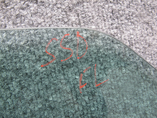 07-10 Saturn SKY Left Door Window Glass OEM