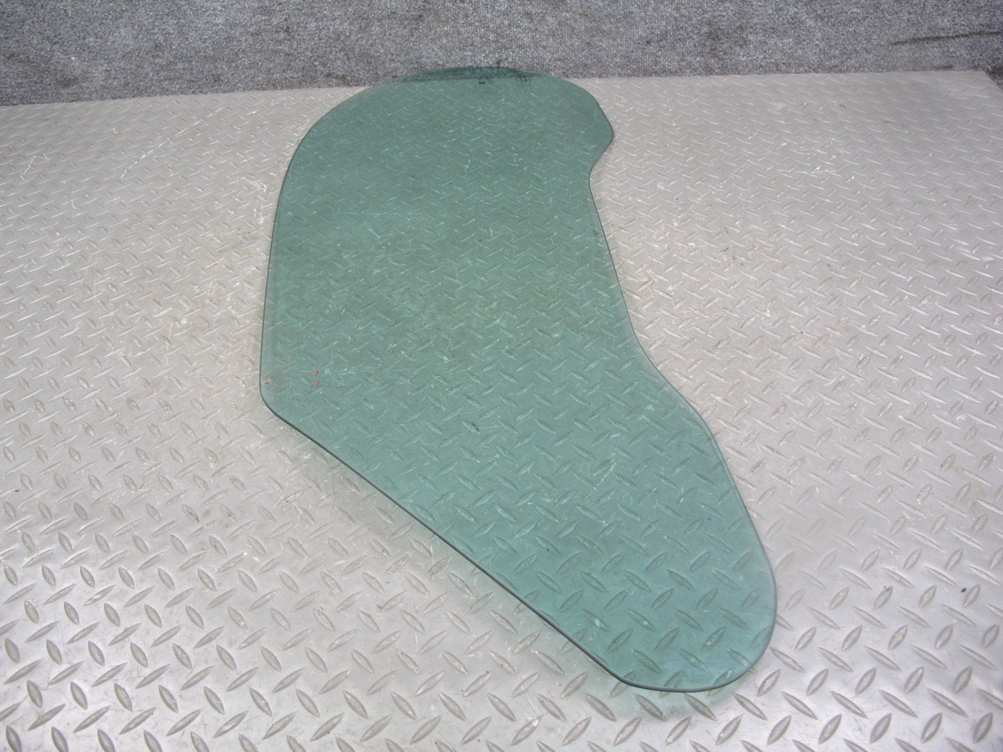 07-10 Saturn SKY Left Door Window Glass OEM