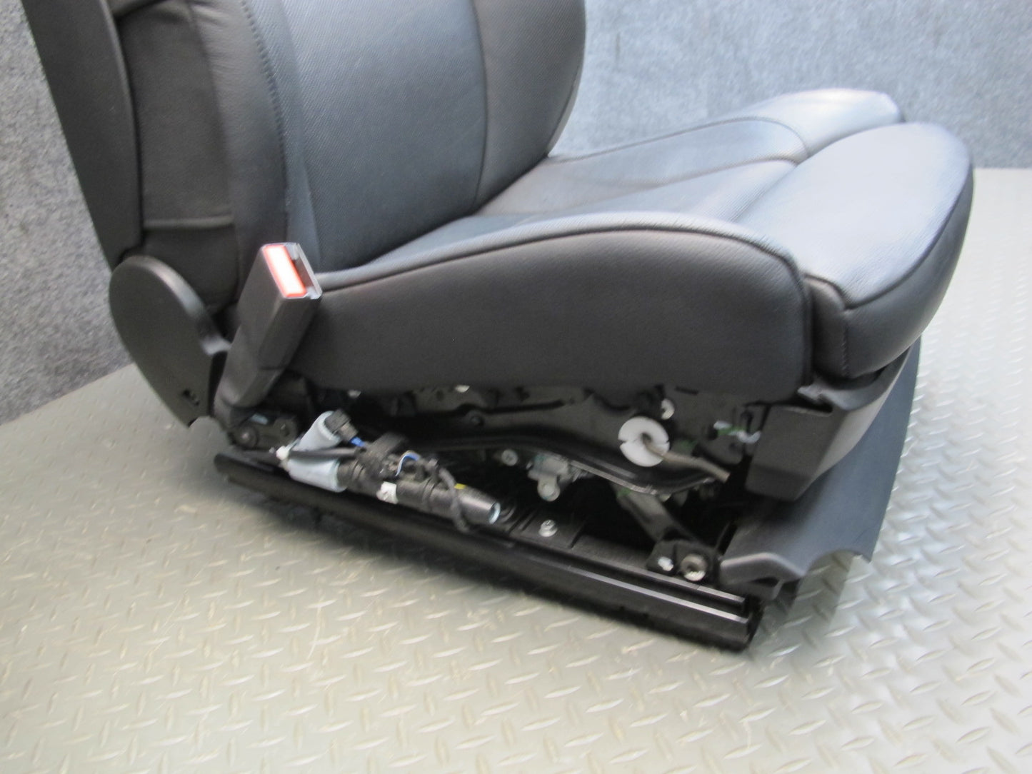 11-14 BMW E71 E72 X6 X6M Front Rear Comfort Heated Leather Seat Black Set OEM