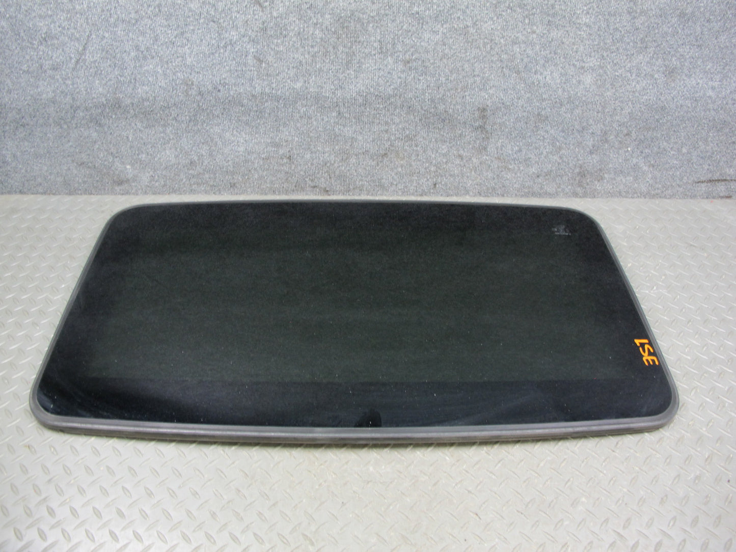 01-06 Lexus UCF30L LS430 Sunroof Moonroof Glass Window Panel OEM