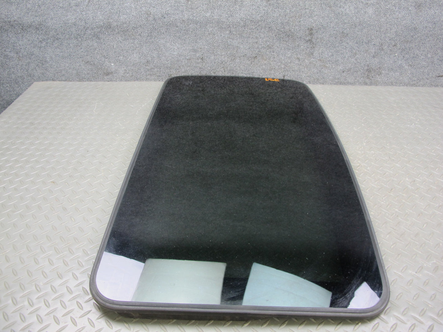 01-06 Lexus UCF30L LS430 Sunroof Moonroof Glass Window Panel OEM