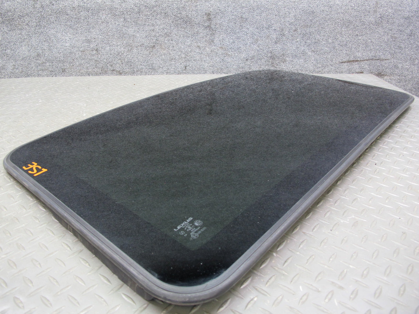 01-06 Lexus UCF30L LS430 Sunroof Moonroof Glass Window Panel OEM