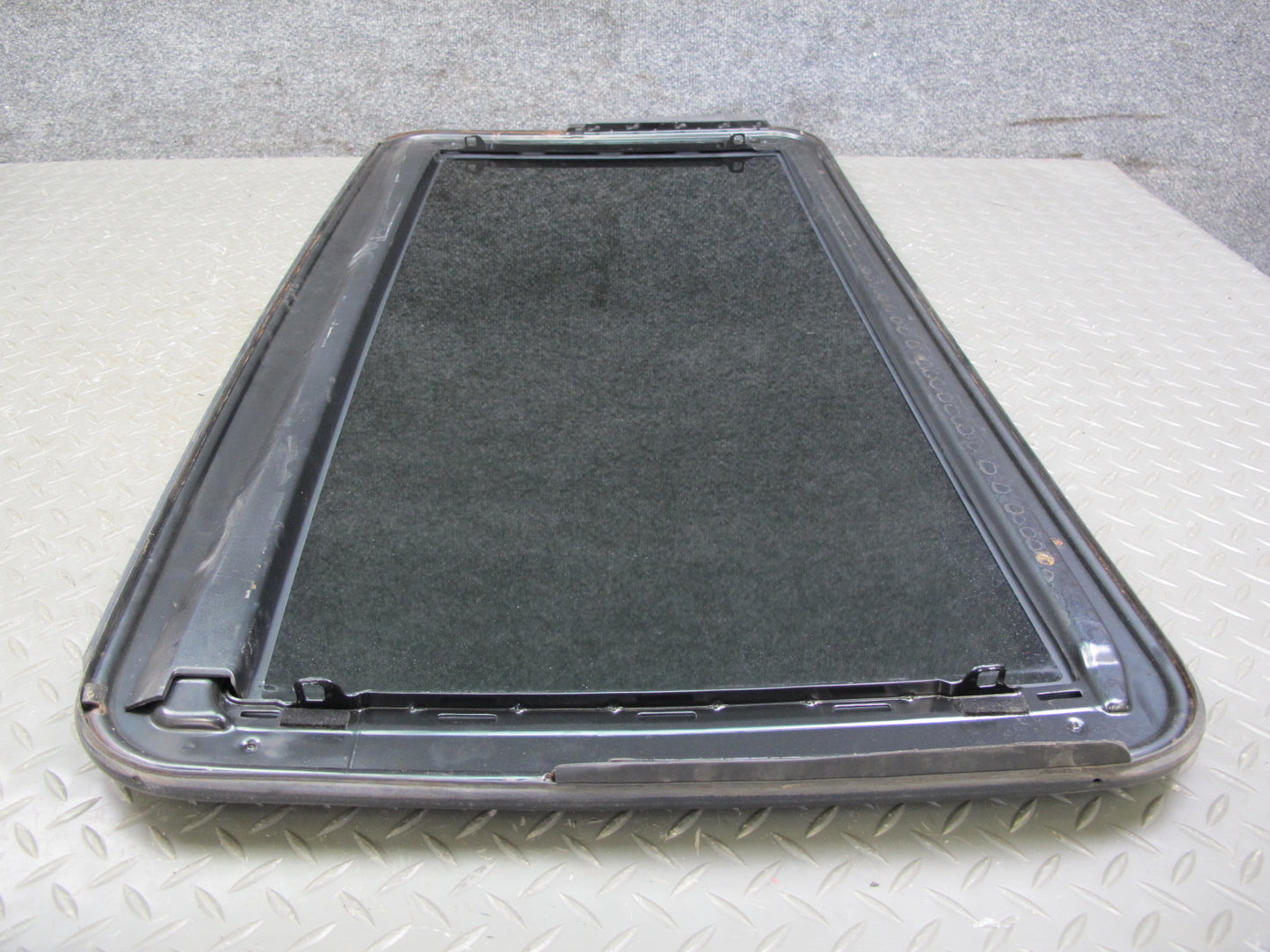 01-06 Lexus UCF30L LS430 Sunroof Moonroof Glass Window Panel OEM