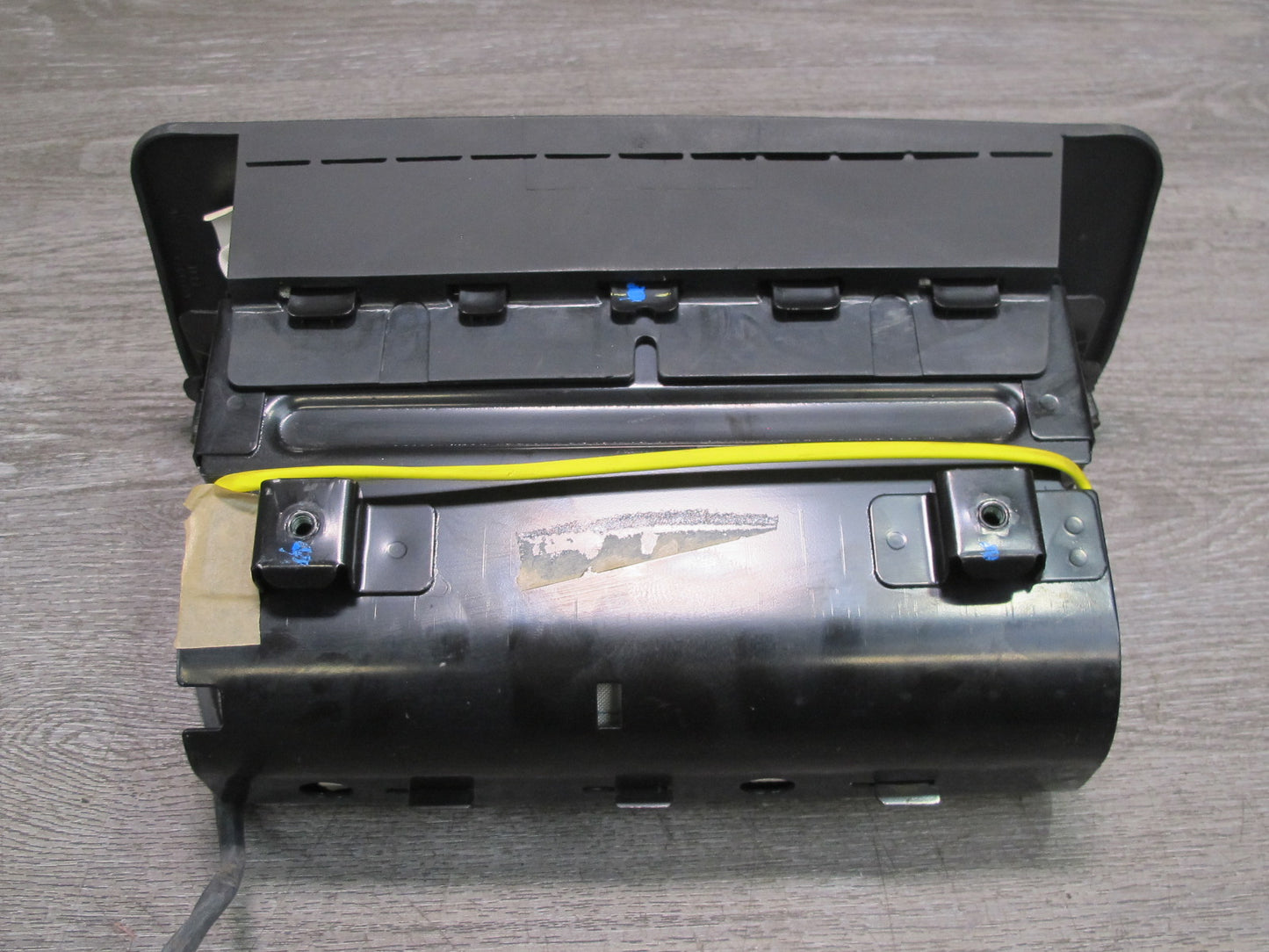 03-06 CHEVROLET SSR FRONT RIGHT PASS SIDE DASH SRS AIRBAG OEM