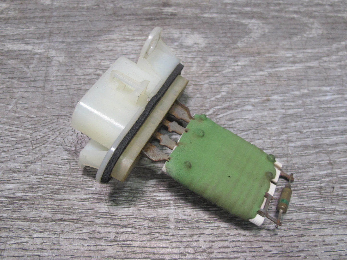 03-06 Chevrolet SSR A/C Heater Blower Motor Fan w Resistor OEM