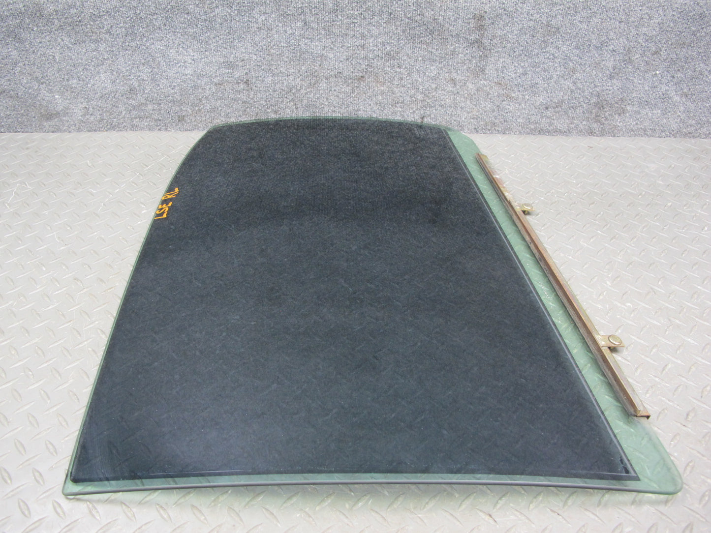 01-06 Lexus UCF30L LS430 Rear Left Door Glass Window OEM