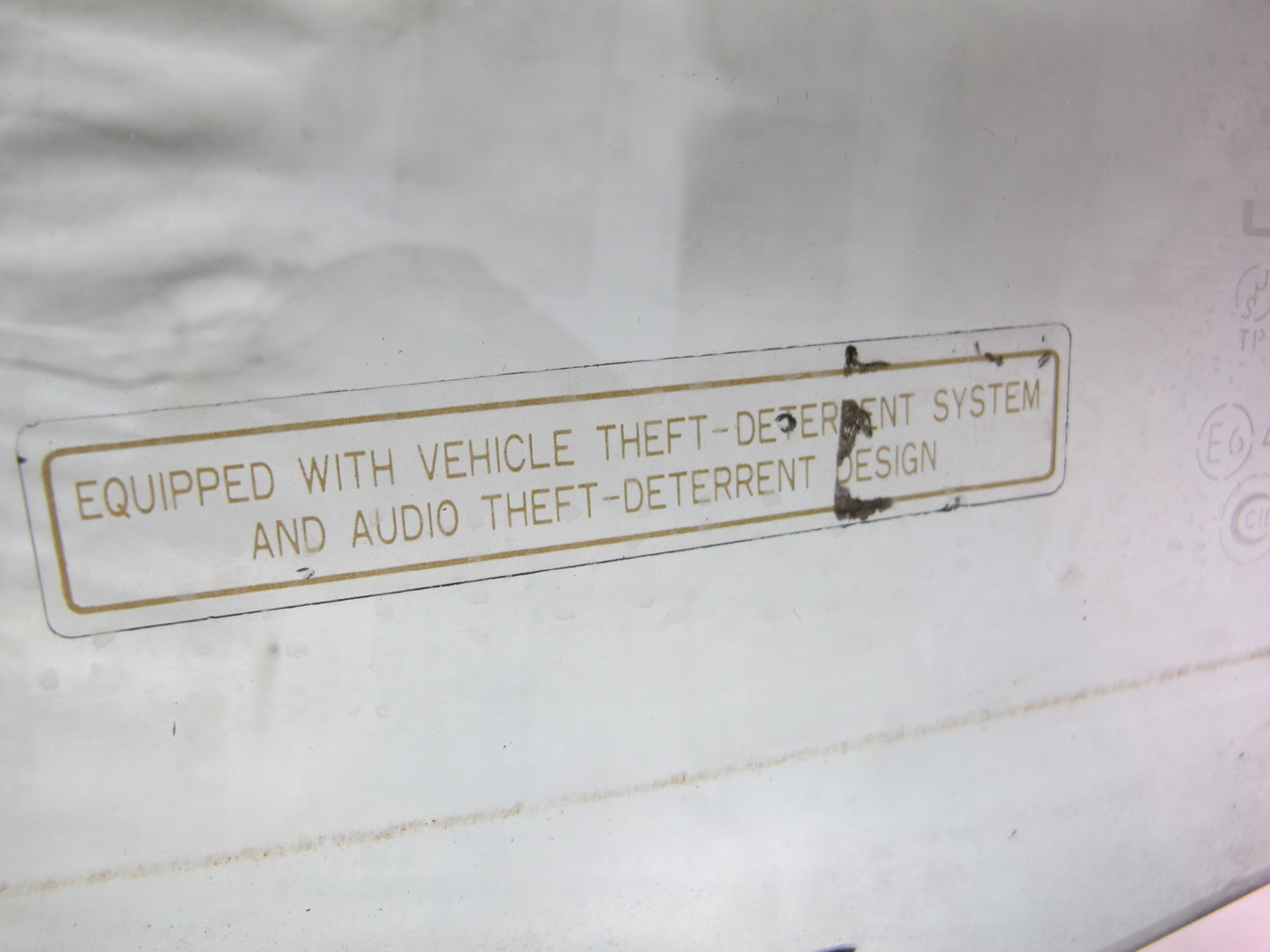 01-06 Lexus UCF30L LS430 Front Left Driver Door Glass Window OEM
