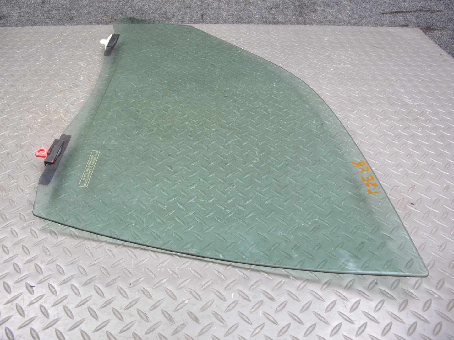 01-06 Lexus UCF30L LS430 Front Right Passenger Door Glass Window OEM