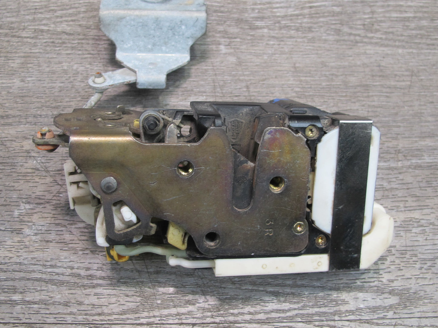 03-06 Chevrolet SSR Front Right Passenger Door Lock Latch Actuator OEM