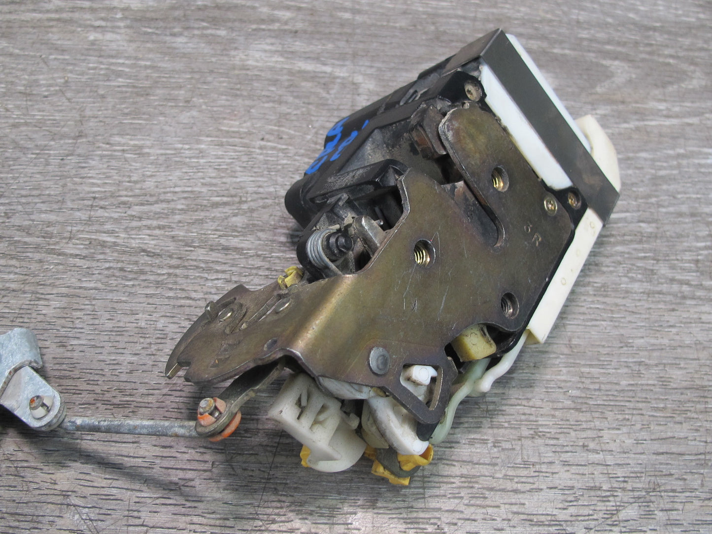 03-06 Chevrolet SSR Front Right Passenger Door Lock Latch Actuator OEM