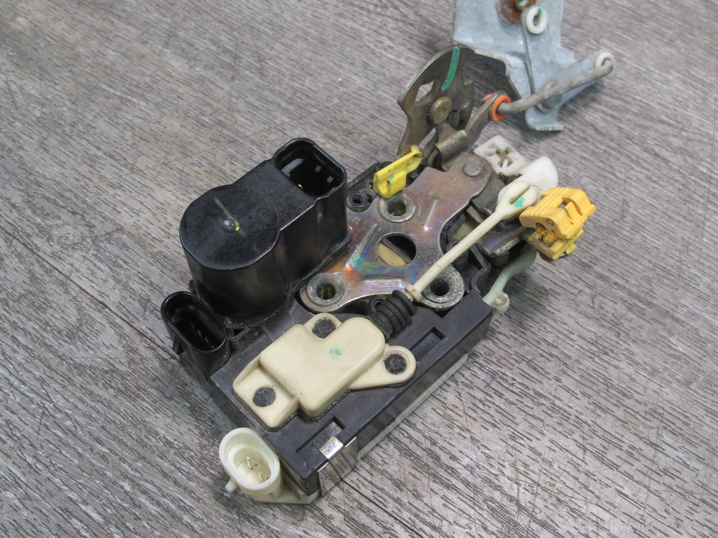 03-06 Chevrolet SSR Front Right Passenger Door Lock Latch Actuator OEM
