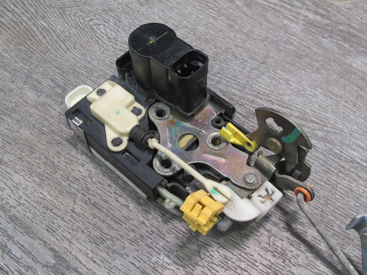 03-06 Chevrolet SSR Front Right Passenger Door Lock Latch Actuator OEM