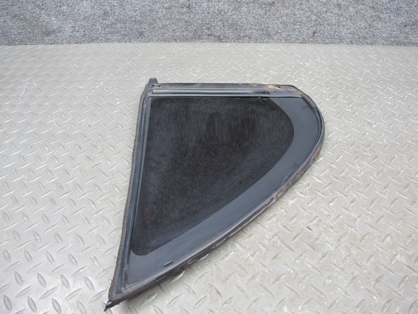 01-06 Lexus UCF30L LS430 Rear Left Door Fixed Glass Window OEM