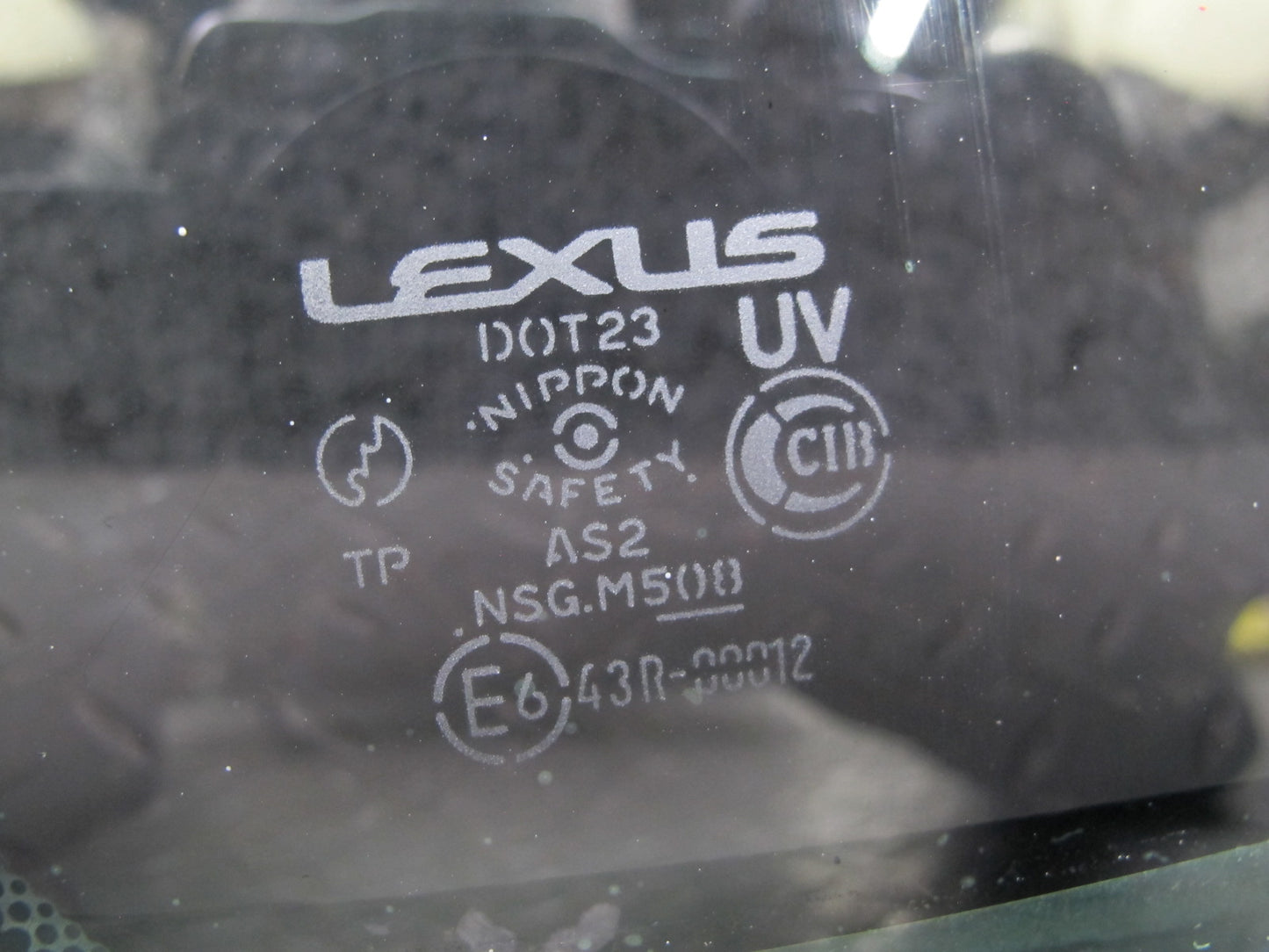01-06 Lexus UCF30L LS430 Rear Right Door Fixed Glass Window OEM
