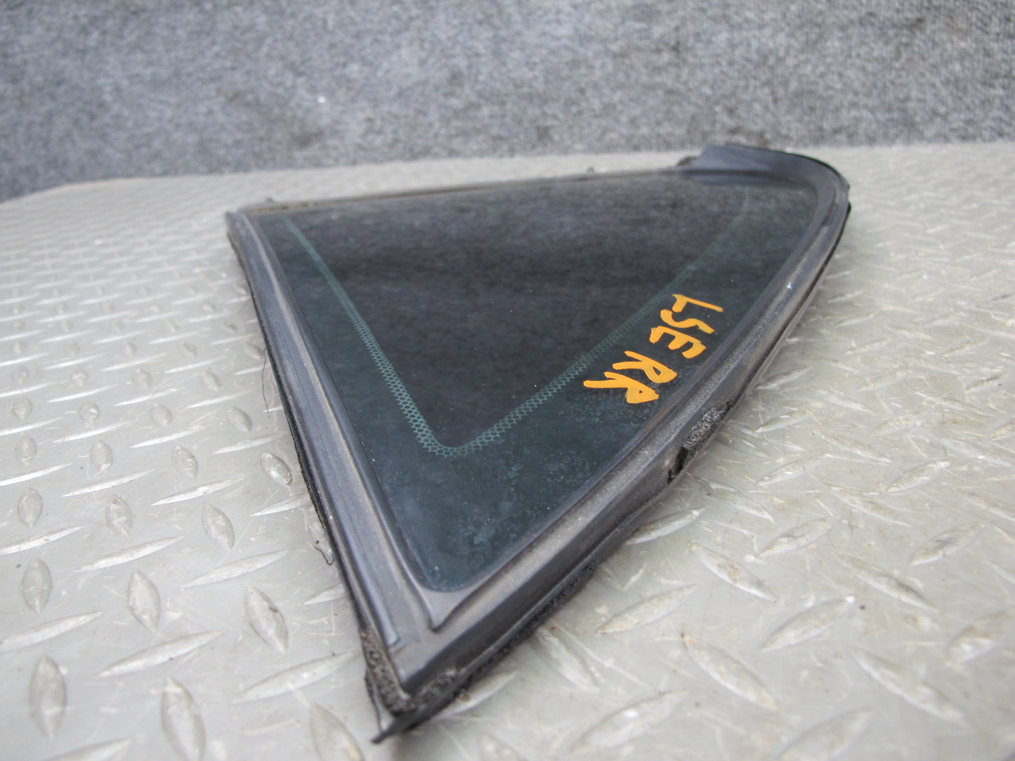 01-06 Lexus UCF30L LS430 Rear Right Door Fixed Glass Window OEM