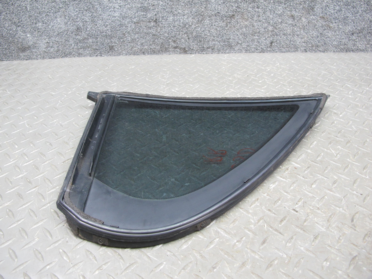 01-06 Lexus UCF30L LS430 Rear Right Door Fixed Glass Window OEM