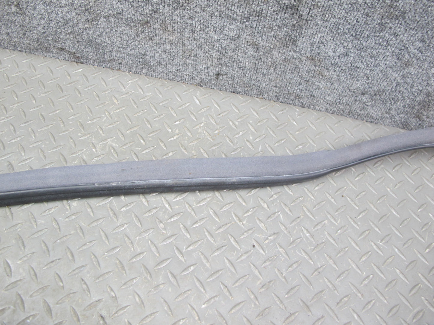 2003-2009 Lexus GX470 Front Left Side Door Weatherstrip Rubber Seal Gasket