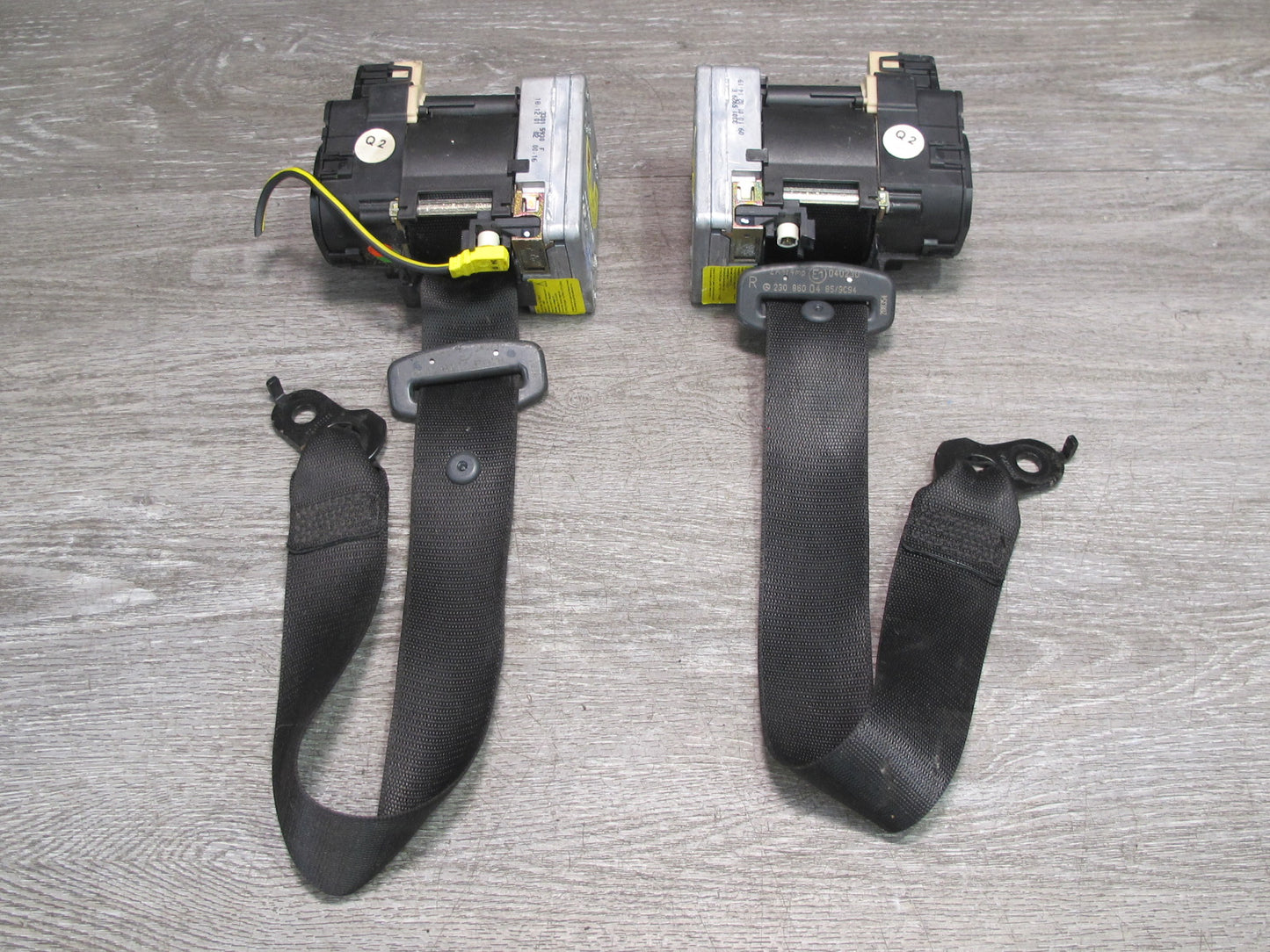 03-06 MERCEDES R230 SL500 SL600 FRONT LEFT & RIGHT SIDE SEATBELT RETRACTOR SET OEM